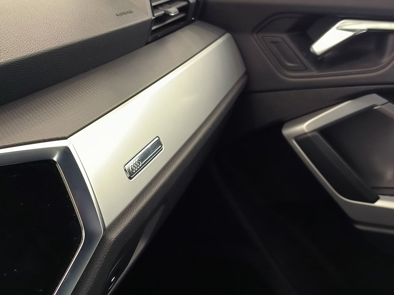 Audi Q3 35 Tfsi 150cv Stronic Blackline - Foto 2