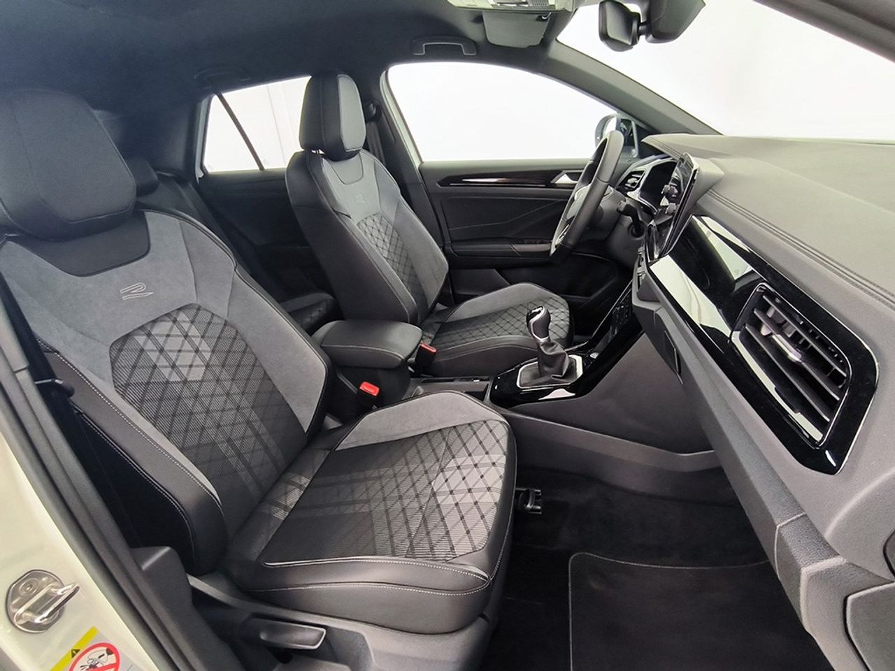 Volkswagen T-roc 1.0 Tsi 115 Cv Rline - Foto 2