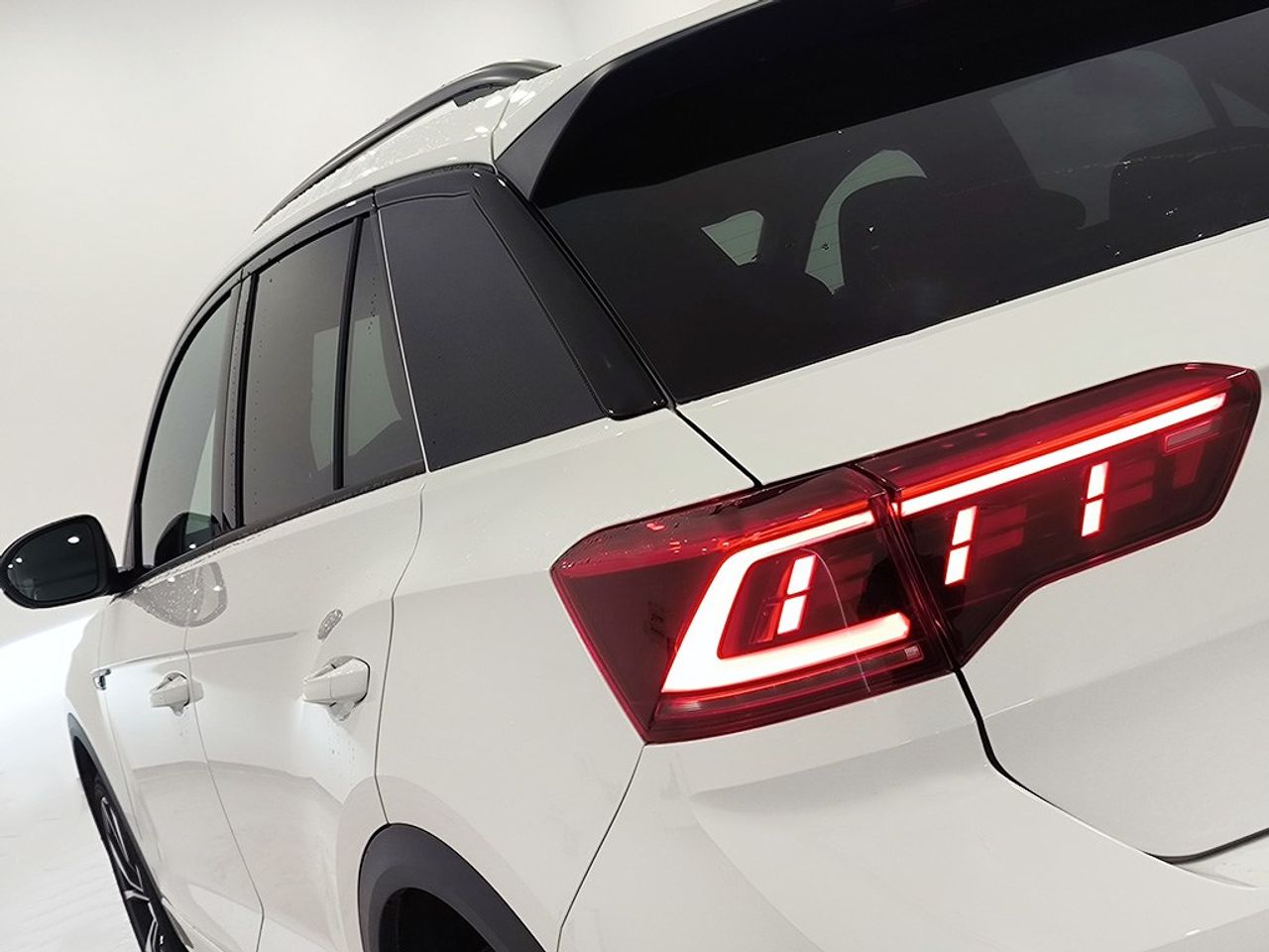 Volkswagen T-roc 1.0 Tsi 115 Cv Rline - Foto 2