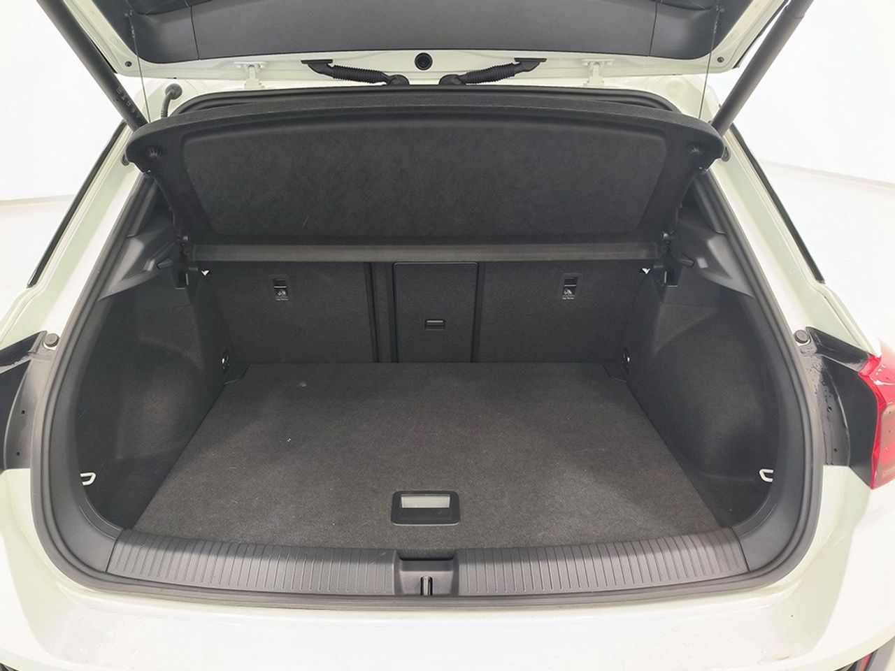 Volkswagen T-roc 1.0 Tsi 115 Cv Rline - Foto 2