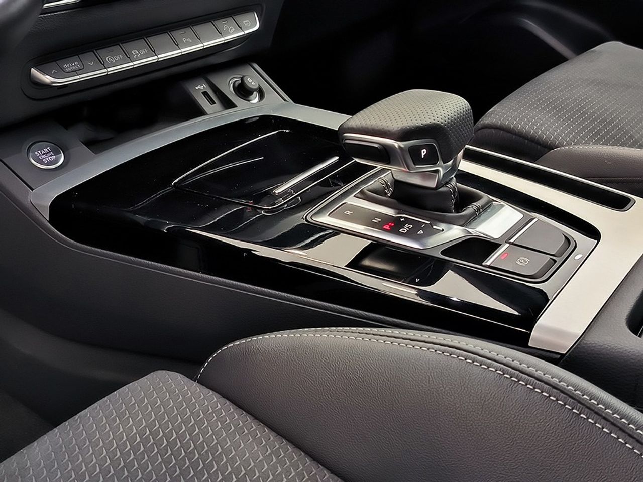 Audi Q5 40 Tdi 204cv Stronic Black Line - Foto 2