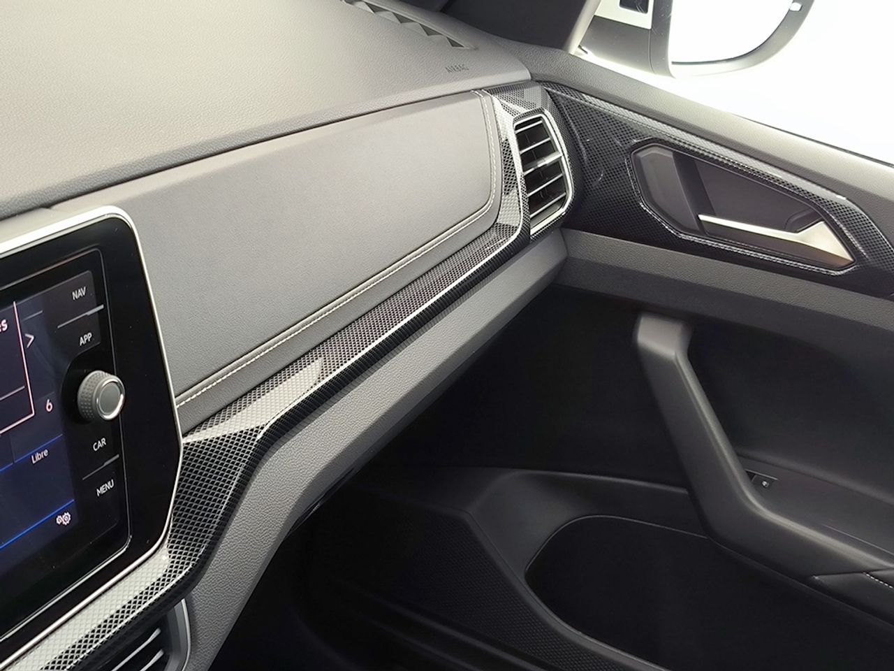 Volkswagen T-cross 1.0 Tsi 115 Cv Rline - Foto 2