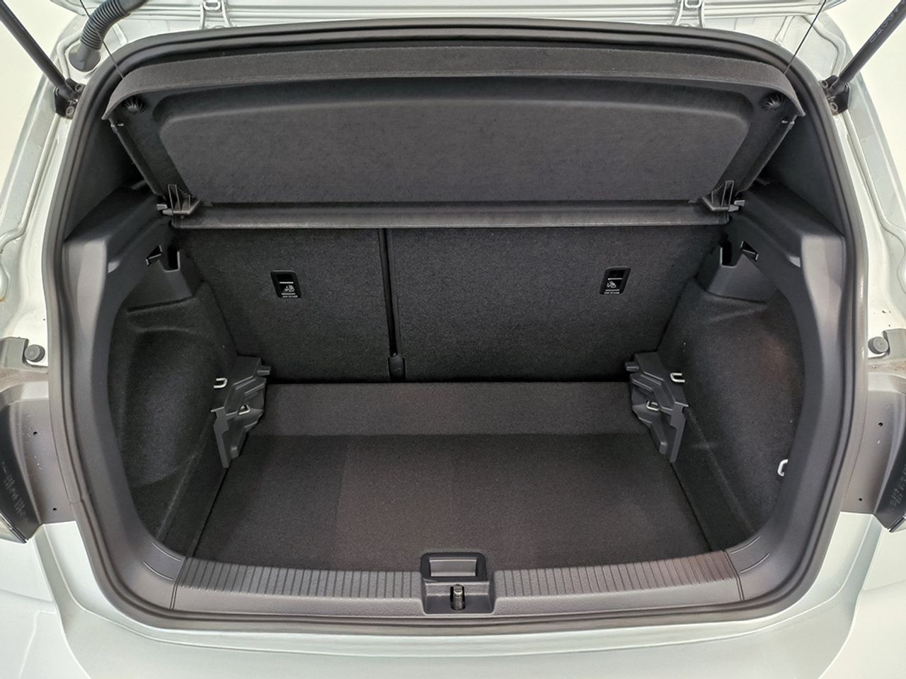 Volkswagen T-cross 1.0 Tsi 115 Cv Rline - Foto 2