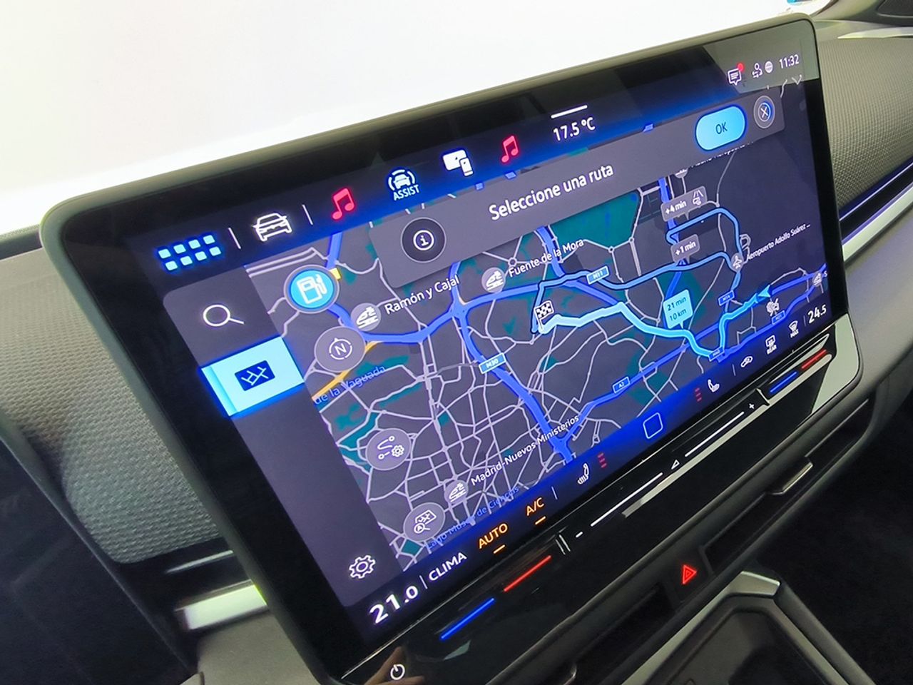 Volkswagen T-roc R-line 1st Edition 1.5 Etsi 150 Cv Dsg - Foto 2