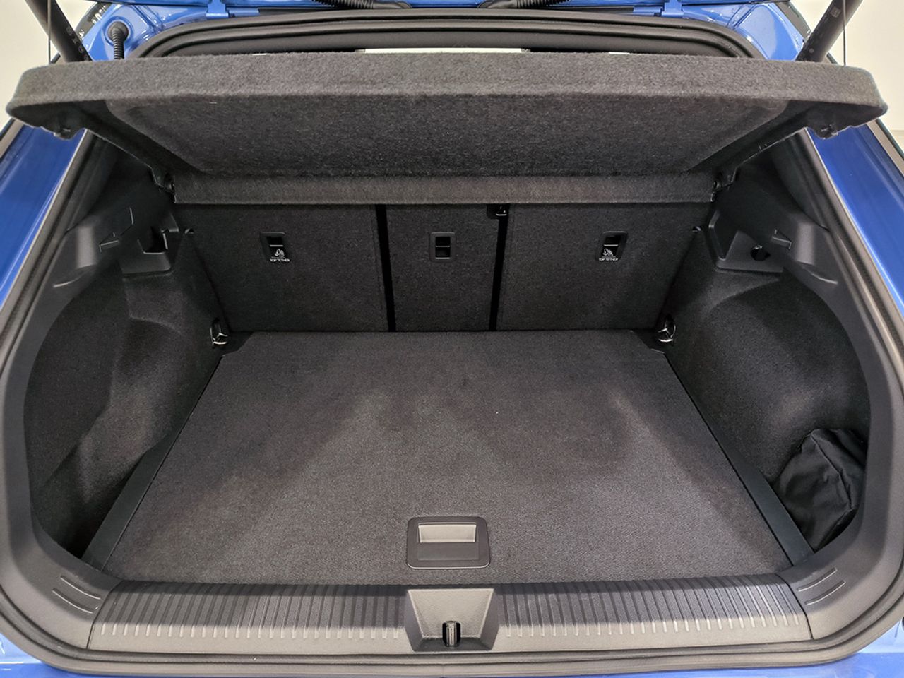 Volkswagen T-roc R-line 1st Edition 1.5 Etsi 150 Cv Dsg - Foto 2