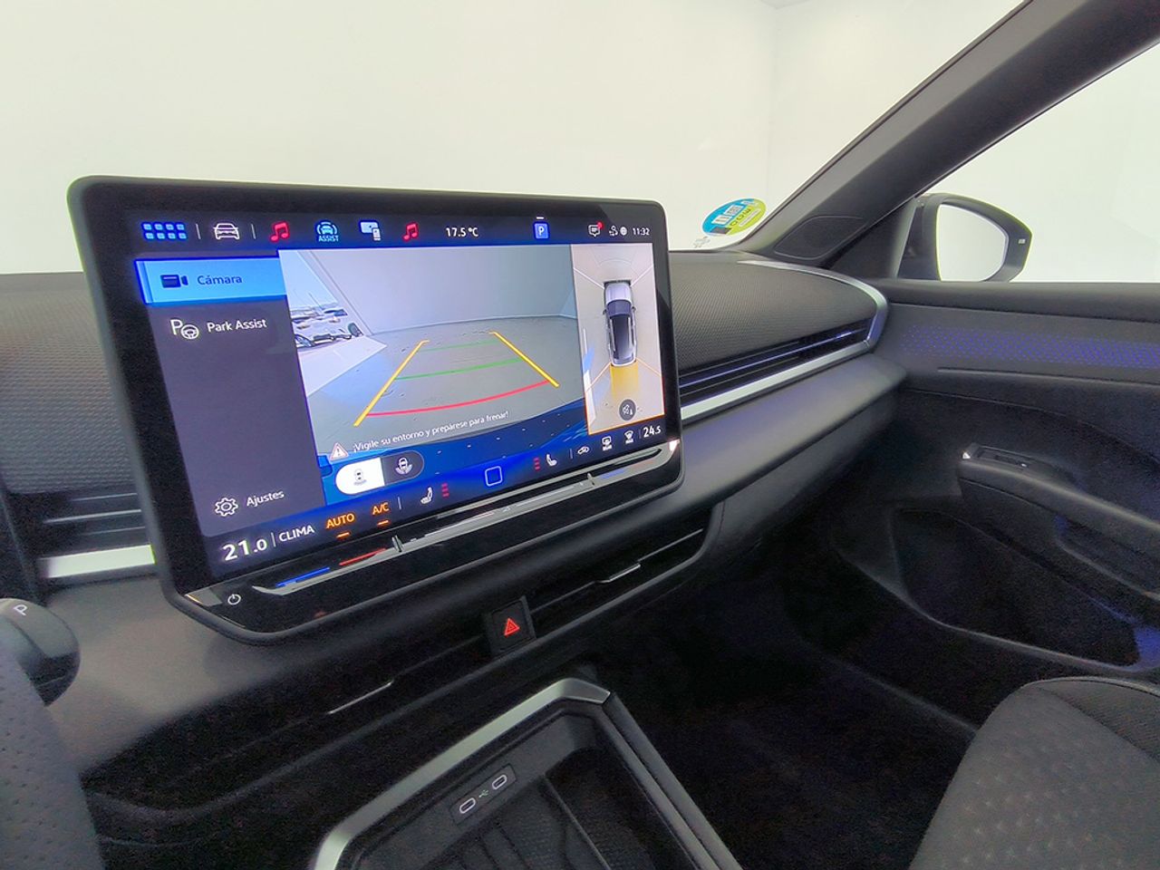 Volkswagen T-roc R-line 1st Edition 1.5 Etsi 150 Cv Dsg - Foto 2