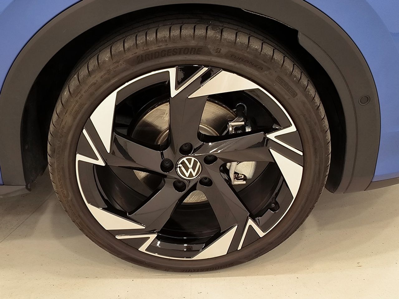 Volkswagen T-roc R-line 1st Edition 1.5 Etsi 150 Cv Dsg - Foto 2