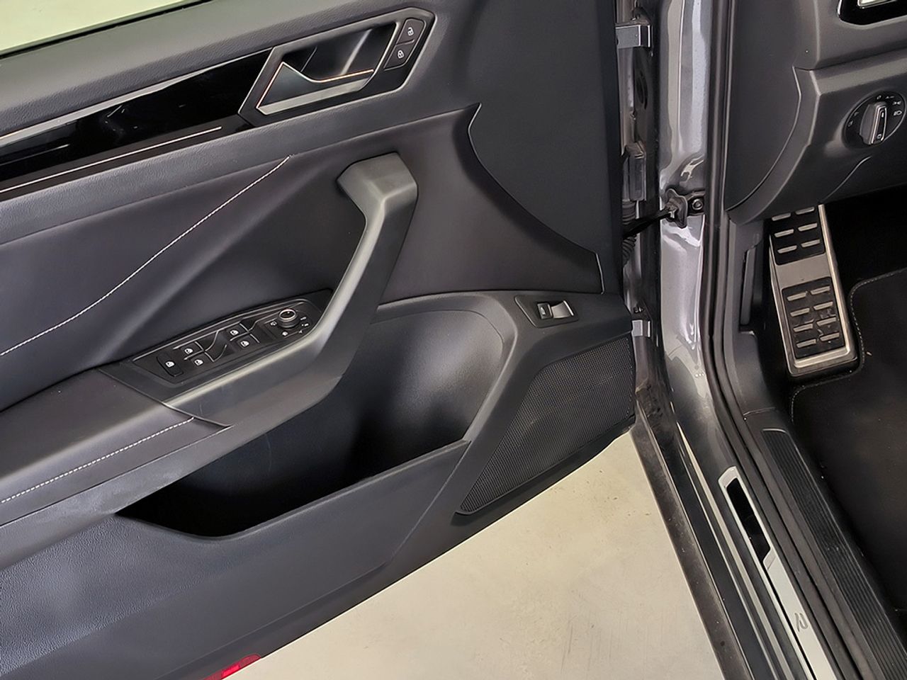 Volkswagen T-roc 1.5 Tsi 150 Cv Dsg Rline - Foto 2