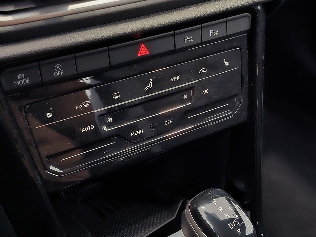 Volkswagen T-roc 1.5 Tsi 150 Cv Dsg Rline - Foto 2