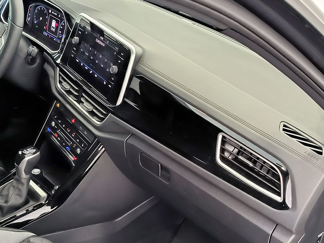 Volkswagen T-roc 1.5 Tsi 150 Cv Dsg Rline - Foto 2