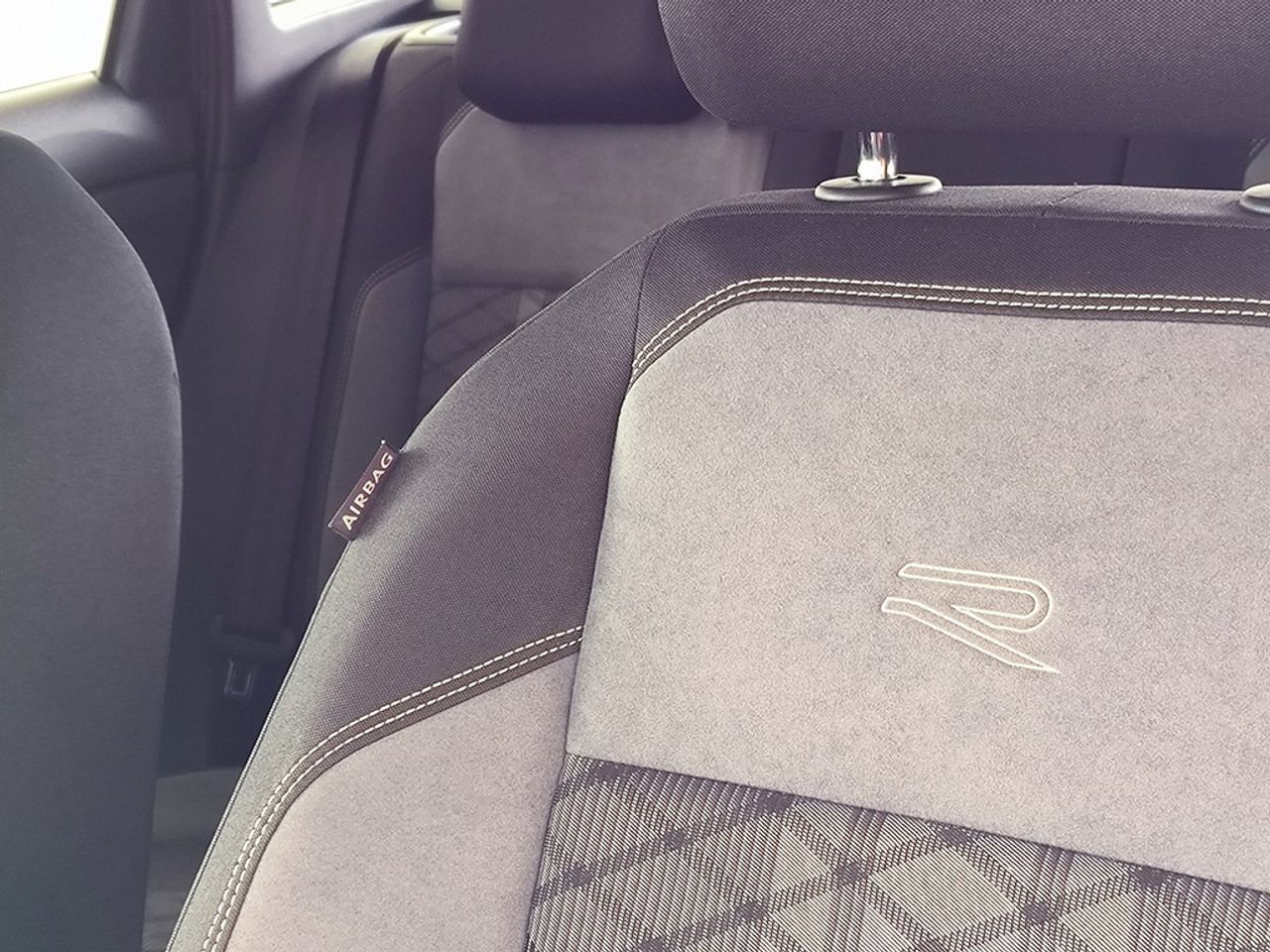 Volkswagen Taigo 1.0 Tsi 115 Cv Dsg R-line - Foto 2