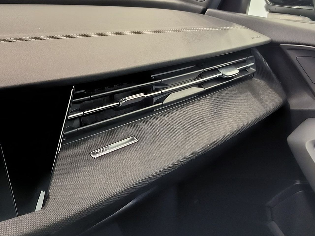 Audi A3 Sedan 35 Tfsi 150 Cv Stronic Sline - Foto 2