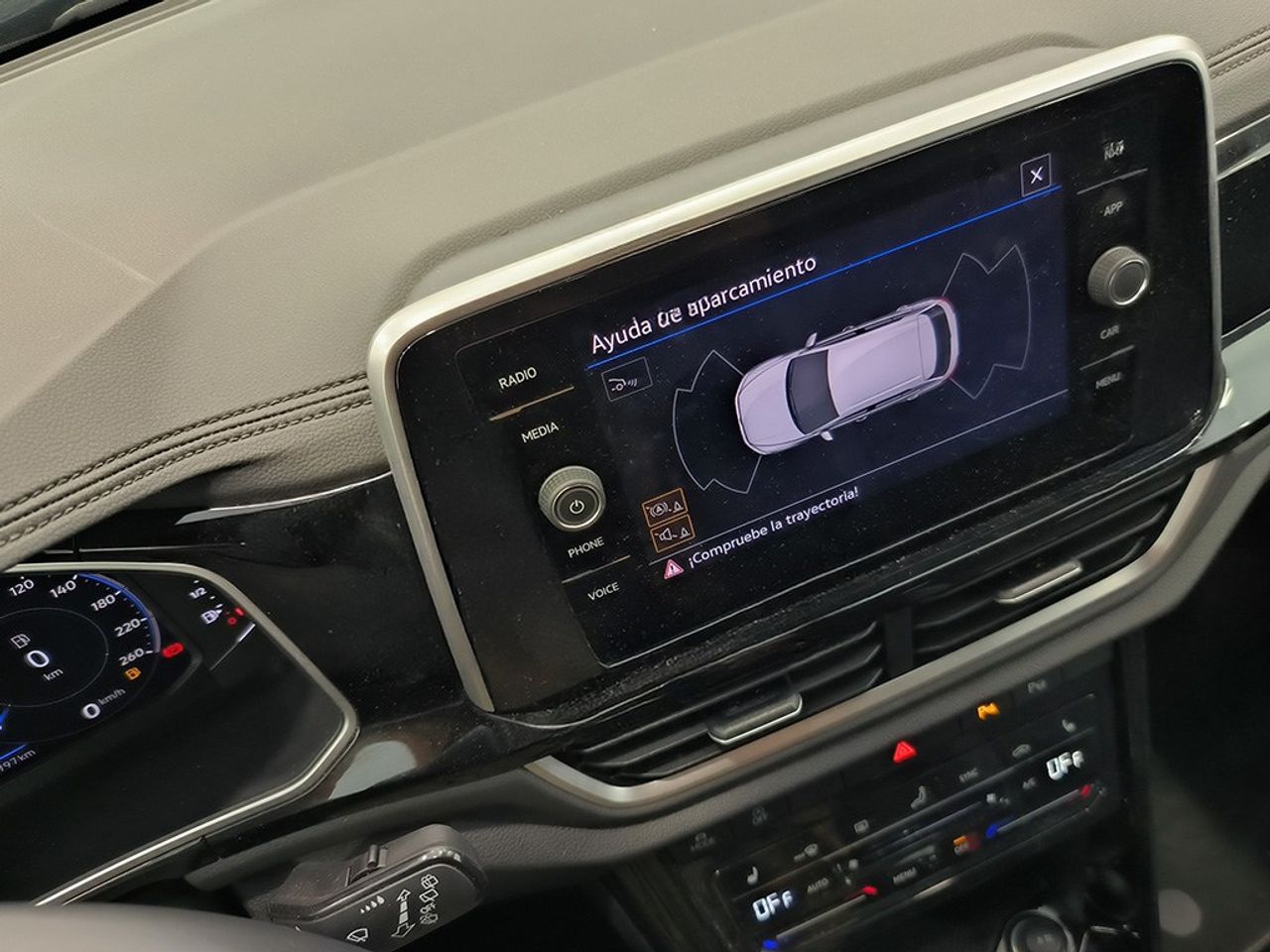 Volkswagen T-roc 1.5 Tsi 150 Cv Dsg Rline - Foto 2