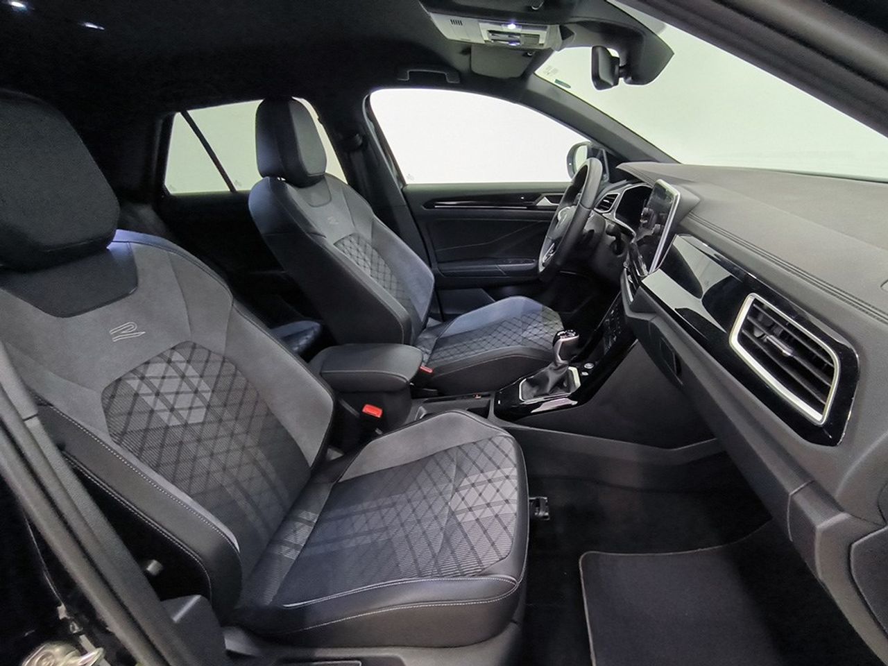 Volkswagen T-roc 1.5 Tsi 150 Cv Dsg Rline - Foto 2