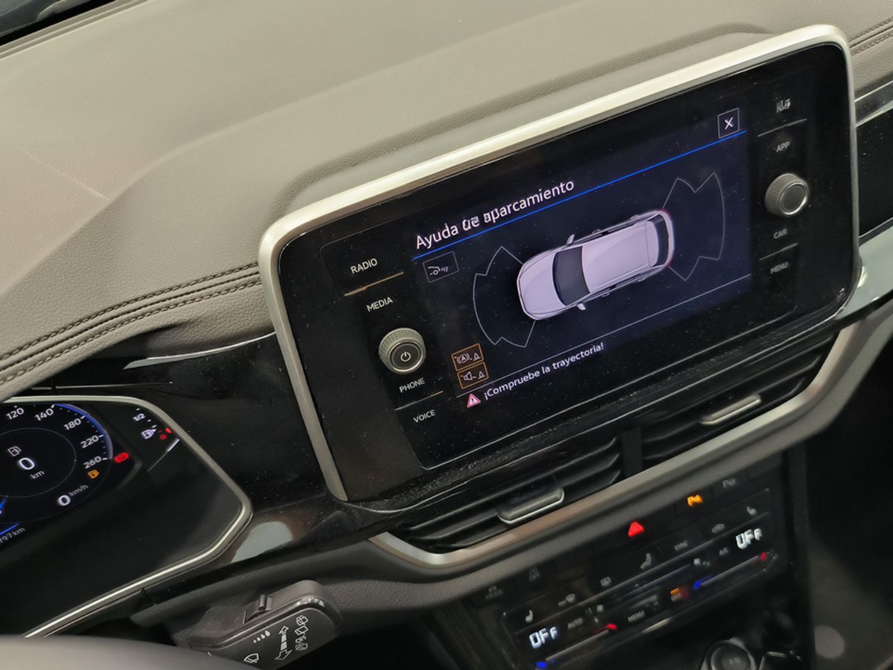 Volkswagen T-roc 1.5 Tsi 150 Cv Dsg Rline - Foto 2