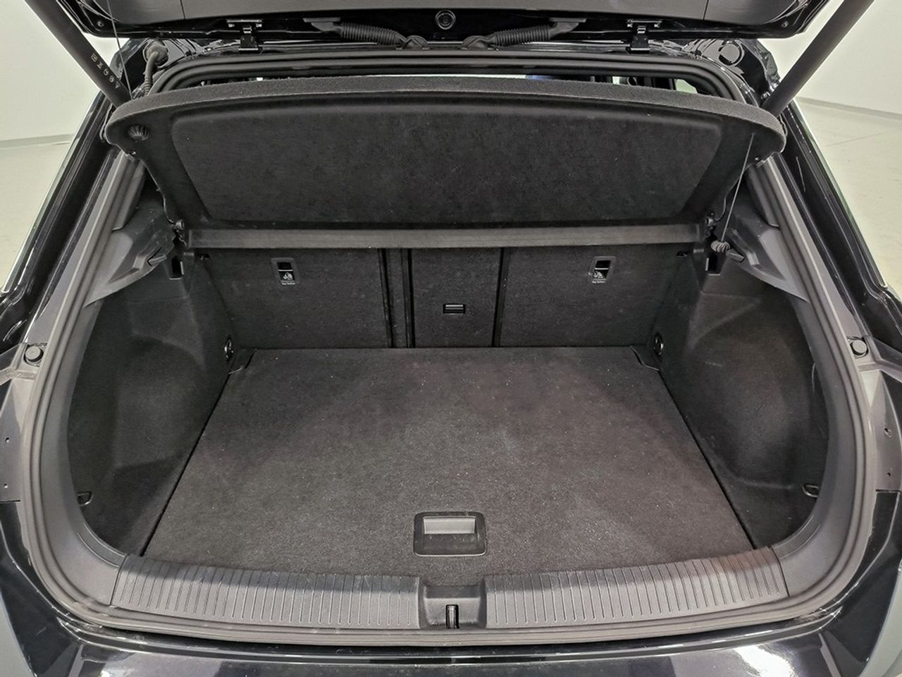 Volkswagen T-roc 1.5 Tsi 150 Cv Dsg Rline - Foto 2