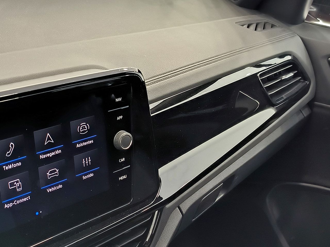 Volkswagen T-roc 1.5 Tsi 150 Cv Dsg Rline - Foto 2