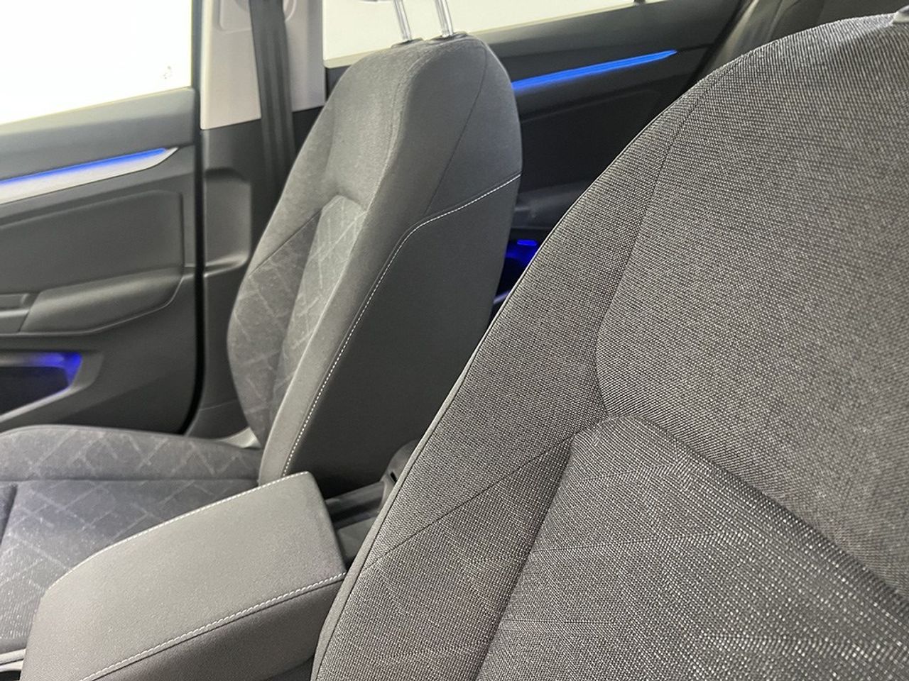 Volkswagen Golf 1.5 Tsi 130 Cv Life - Foto 2