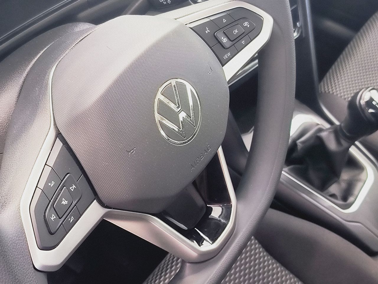 Volkswagen T-roc 2.0 Tdi 115 Cv - Foto 2