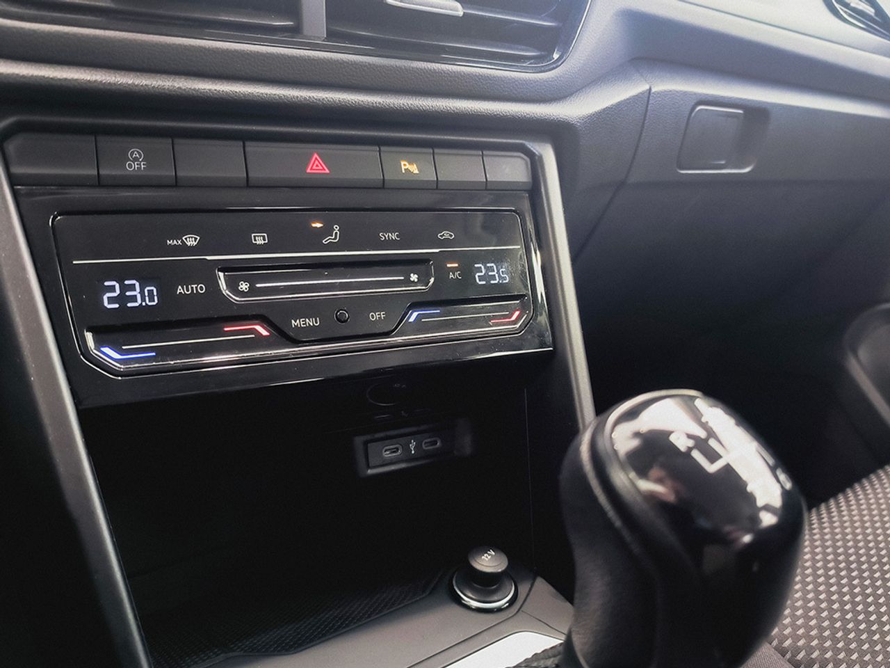 Volkswagen T-roc 2.0 Tdi 115 Cv - Foto 2