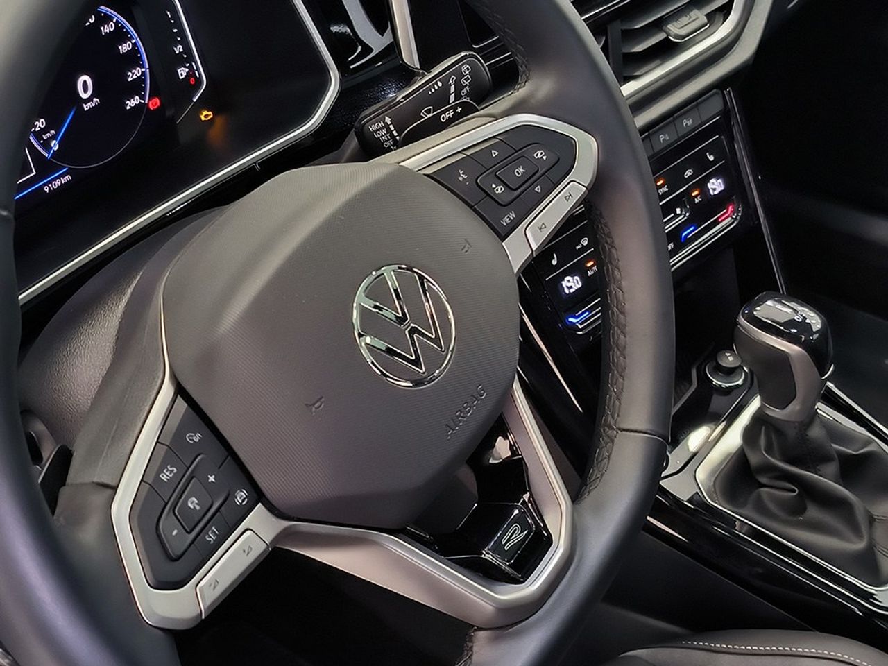 Volkswagen T-roc 1.5 Tsi 150 Cv Dsg Rline - Foto 2