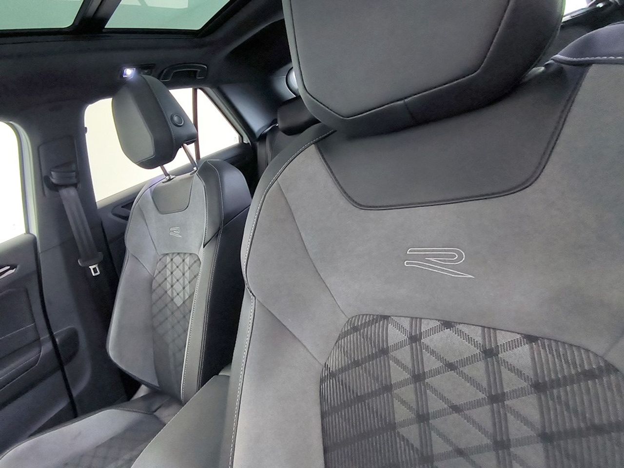 Volkswagen T-roc 1.5 Tsi 150 Cv Dsg Rline - Foto 2