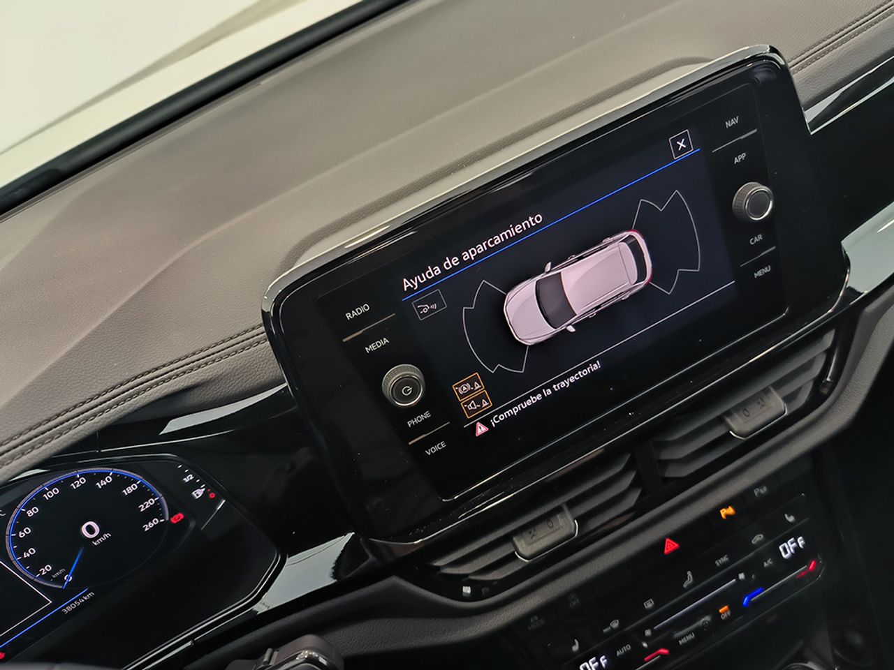 Volkswagen T-roc 2.0 Tdi 150 Cv Dsg Rline - Foto 2