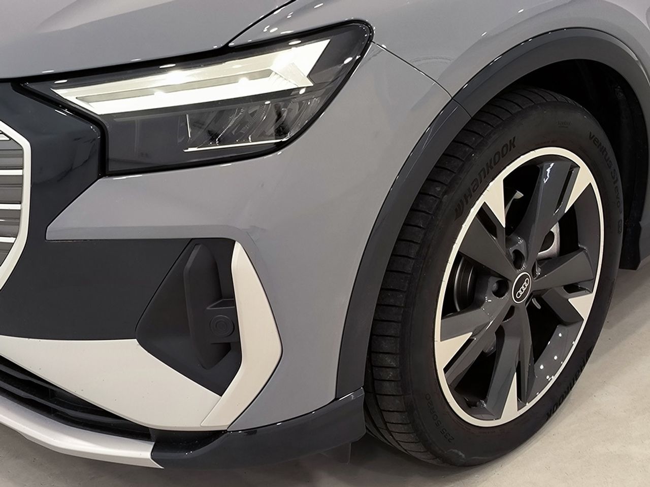 Audi Q4 Sportback Genuine Edition 45 E-tron - Foto 2