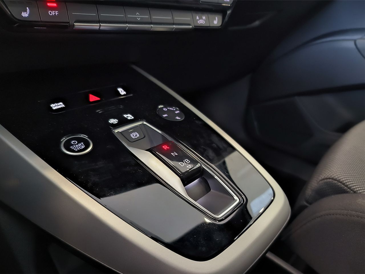 Audi Q4 Sportback Genuine Edition 45 E-tron - Foto 2