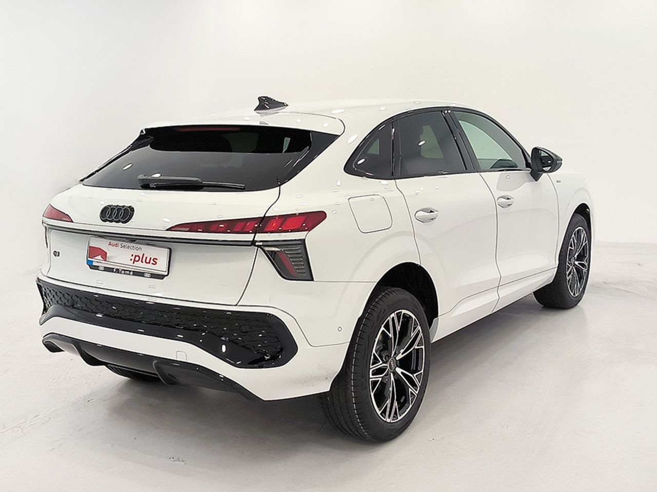 Audi Q3 Sb Tdi 150 Cv Stronic Launch - Foto 2