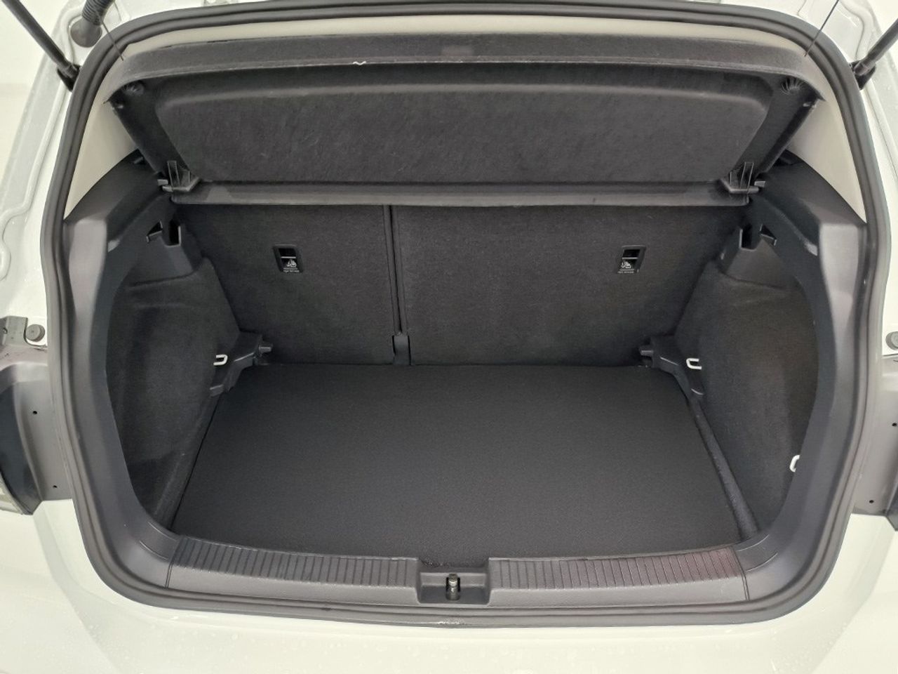 Volkswagen T-cross 1.0 Tsi 110 Cv Adavance - Foto 2