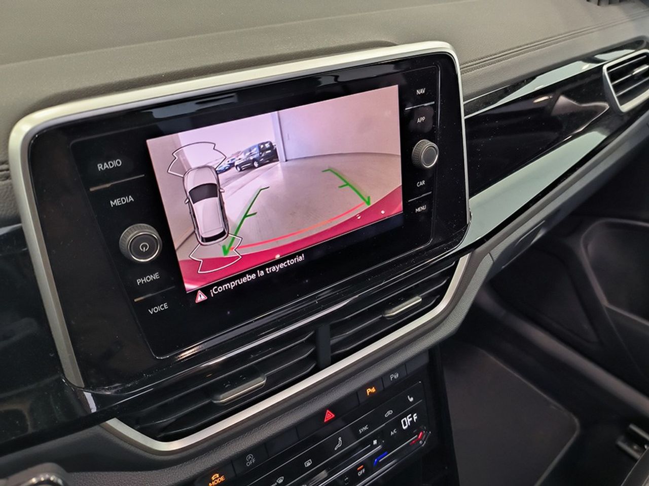 Volkswagen T-roc 2.0 Tdi 150cv Dsg Rline - Foto 2