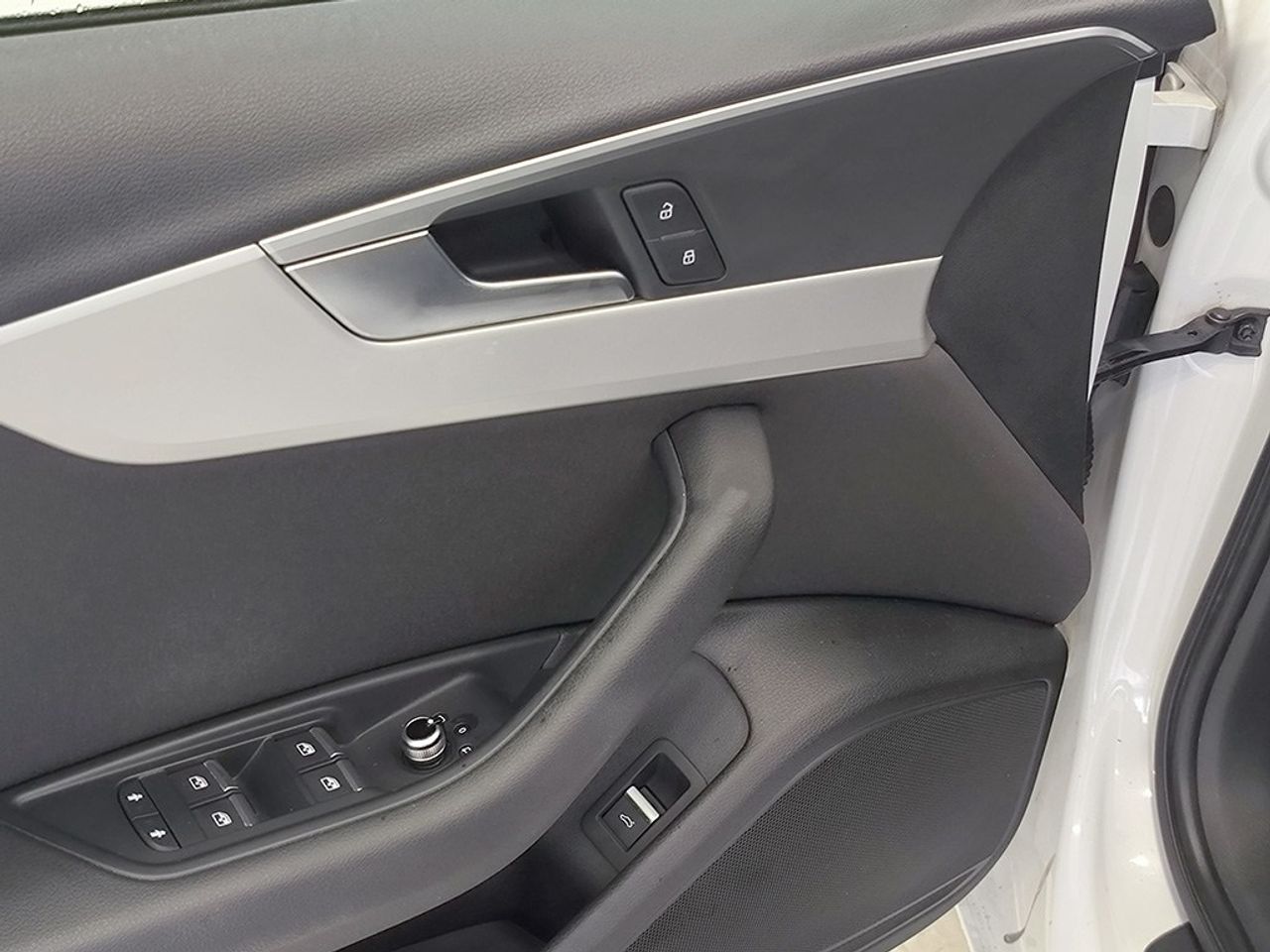 Audi A4 2.0 Tdi 150 Cv Stronic Advance Edition - Foto 2