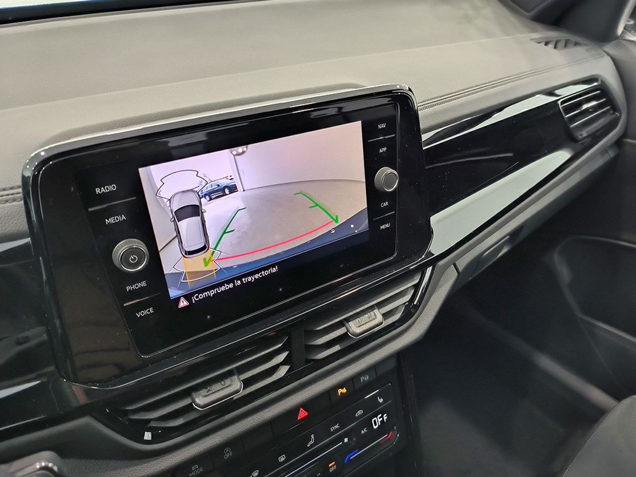 Volkswagen T-roc 2.0 Tdi 150 Cv Dsg Dark Line - Foto 2