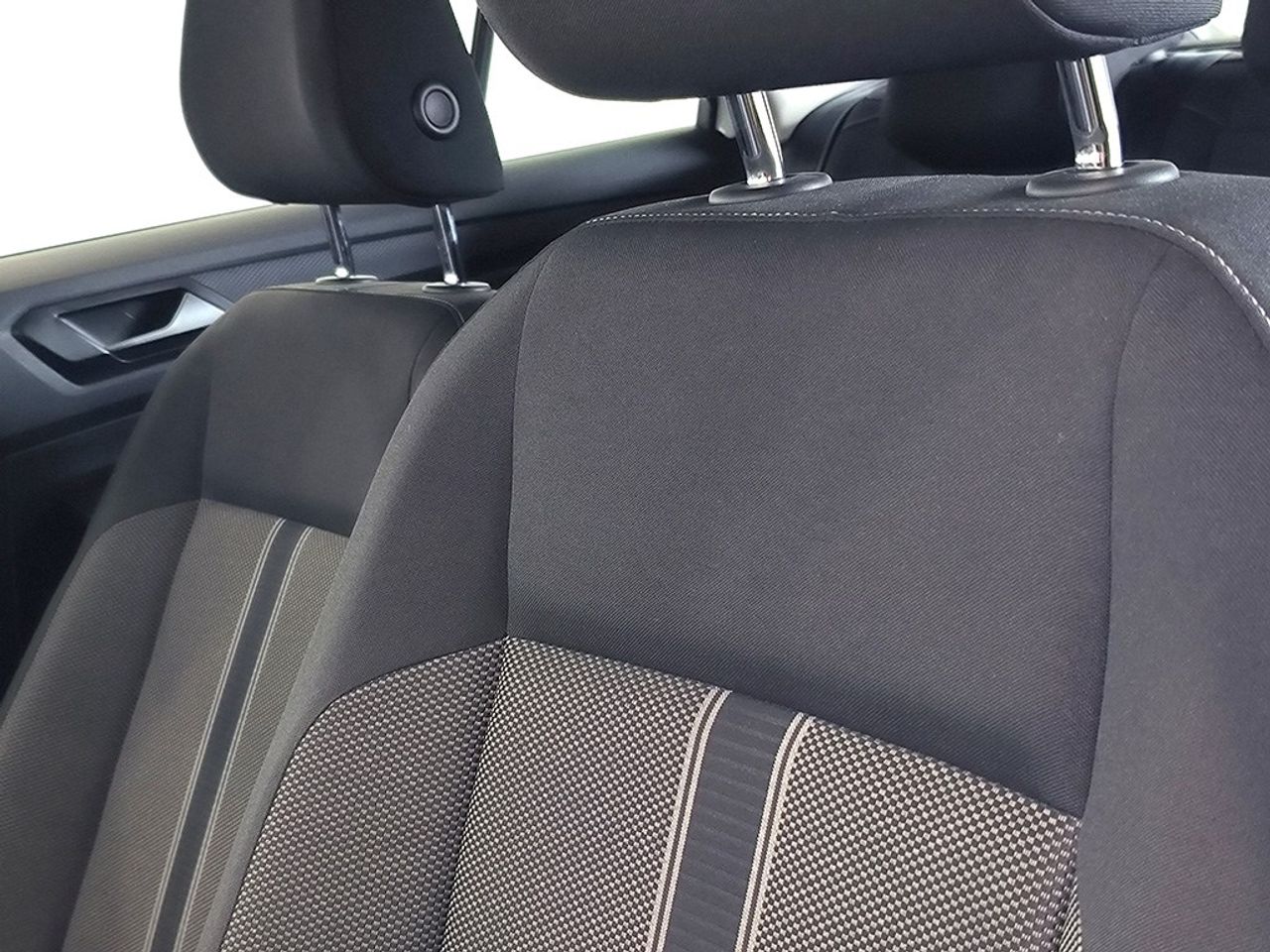 Volkswagen T-roc 1.5 Tsi 150 Cv Advance - Foto 2