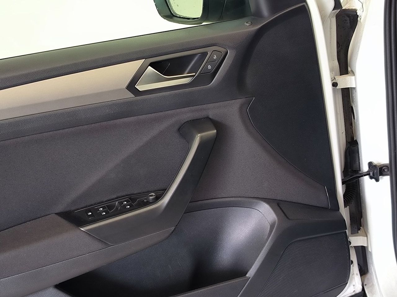 Volkswagen T-roc 1.5 Tsi 150 Cv Advance - Foto 2