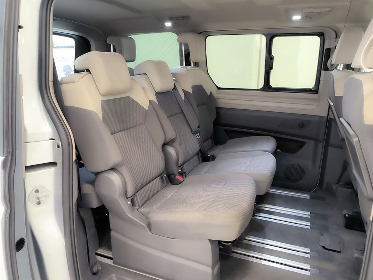 Volkswagen Multivan 2.0 Tdi 150 Cv Dsg - Foto 2