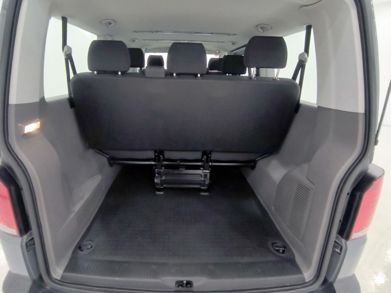 Volkswagen Caravelle 2.0 Tdi 110 Cv - Foto 2