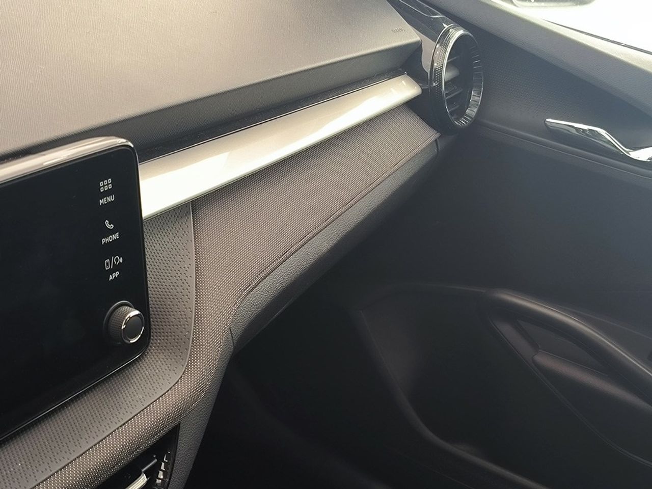 Skoda Fabia 1.0 Tsi 95 Cv Selection - Foto 2