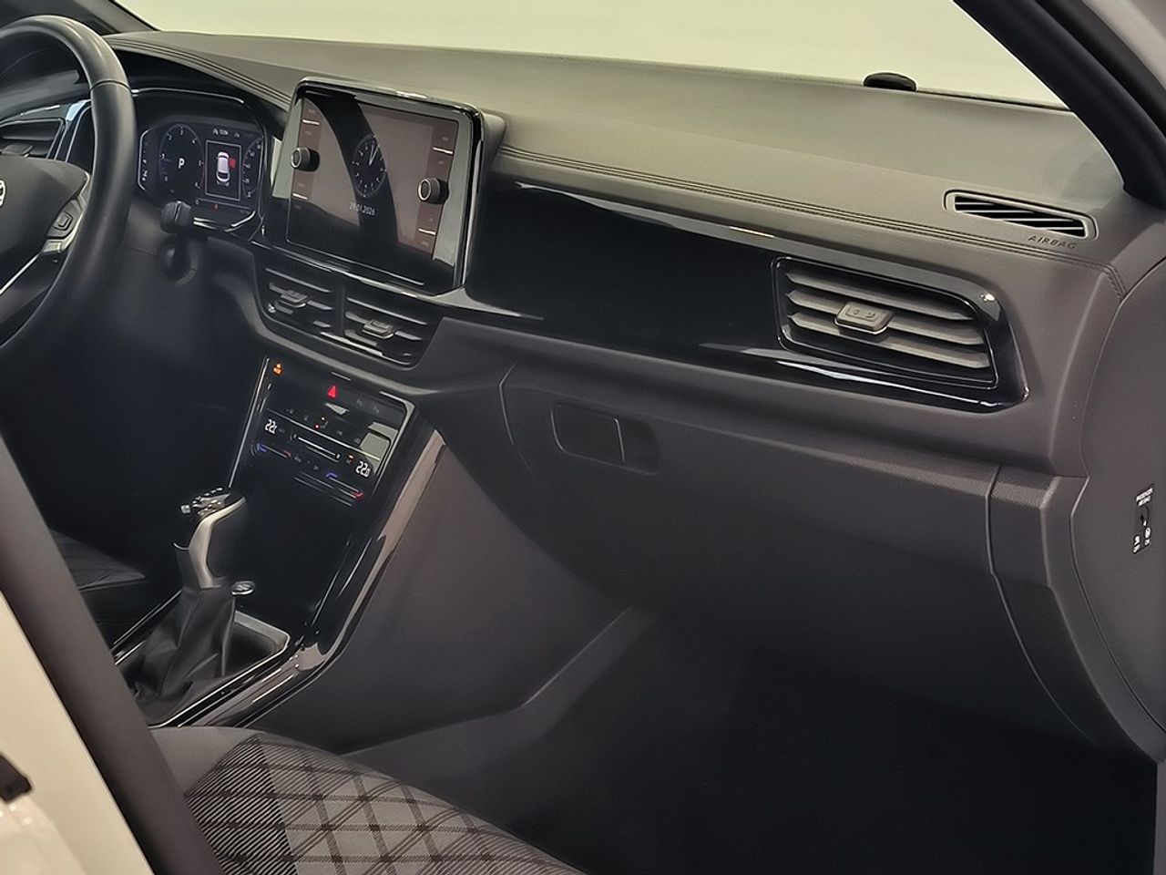 Volkswagen T-roc 2.0 Tdi 150 Cv Dsg - Foto 2