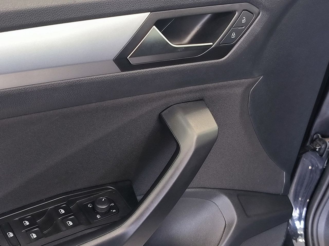 Volkswagen T-roc 20 Tdi 150cv Dsg Life - Foto 2