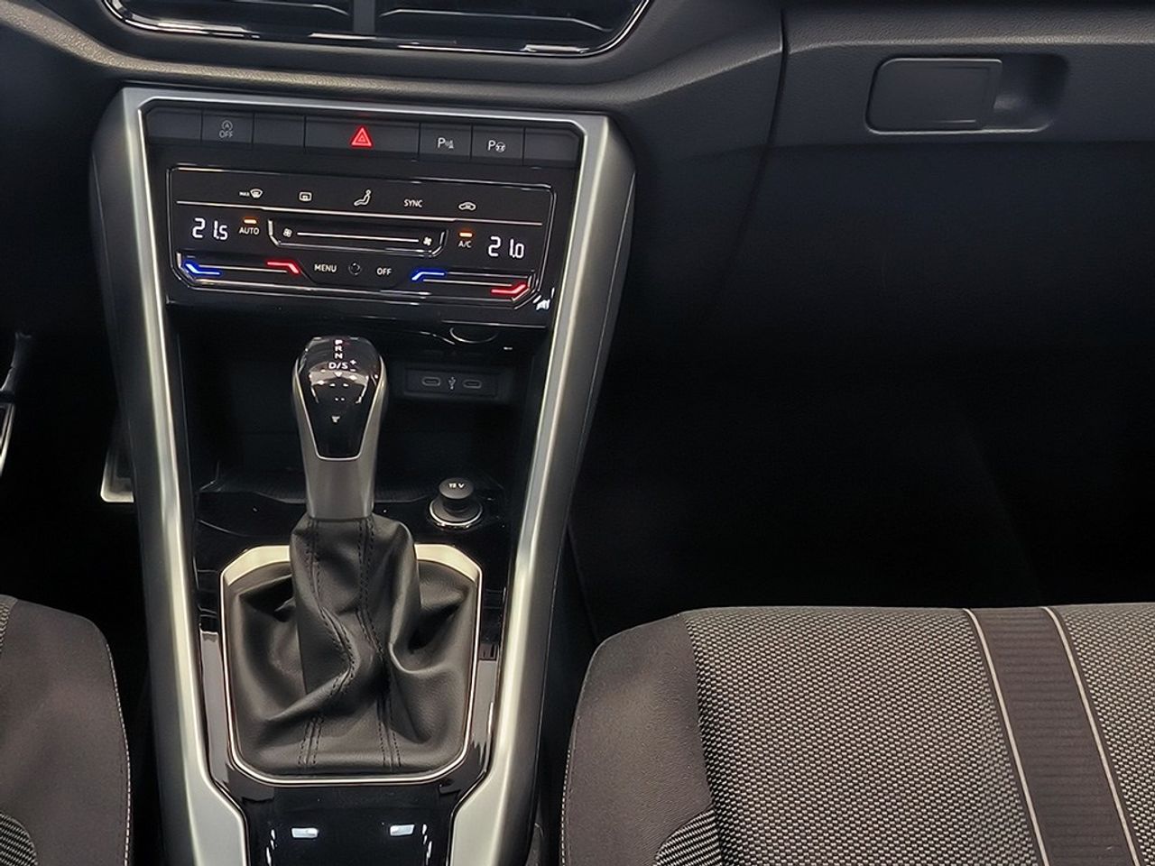 Volkswagen T-roc 20 Tdi 150cv Dsg Life - Foto 2