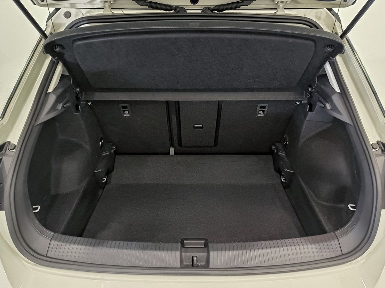 Volkswagen T-roc 20 Tdi 150cv Dsg Dark - Foto 2