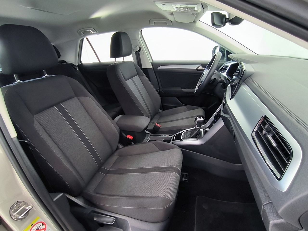 Volkswagen T-roc 20 Tdi 150cv Dsg Dark - Foto 2