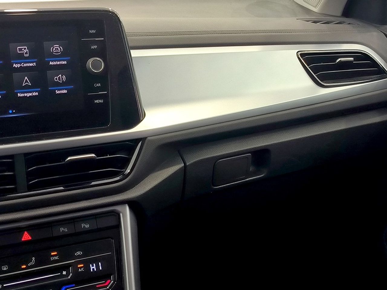 Volkswagen T-roc 2.0 Tdi 150 Cv Dsg Dark - Foto 2