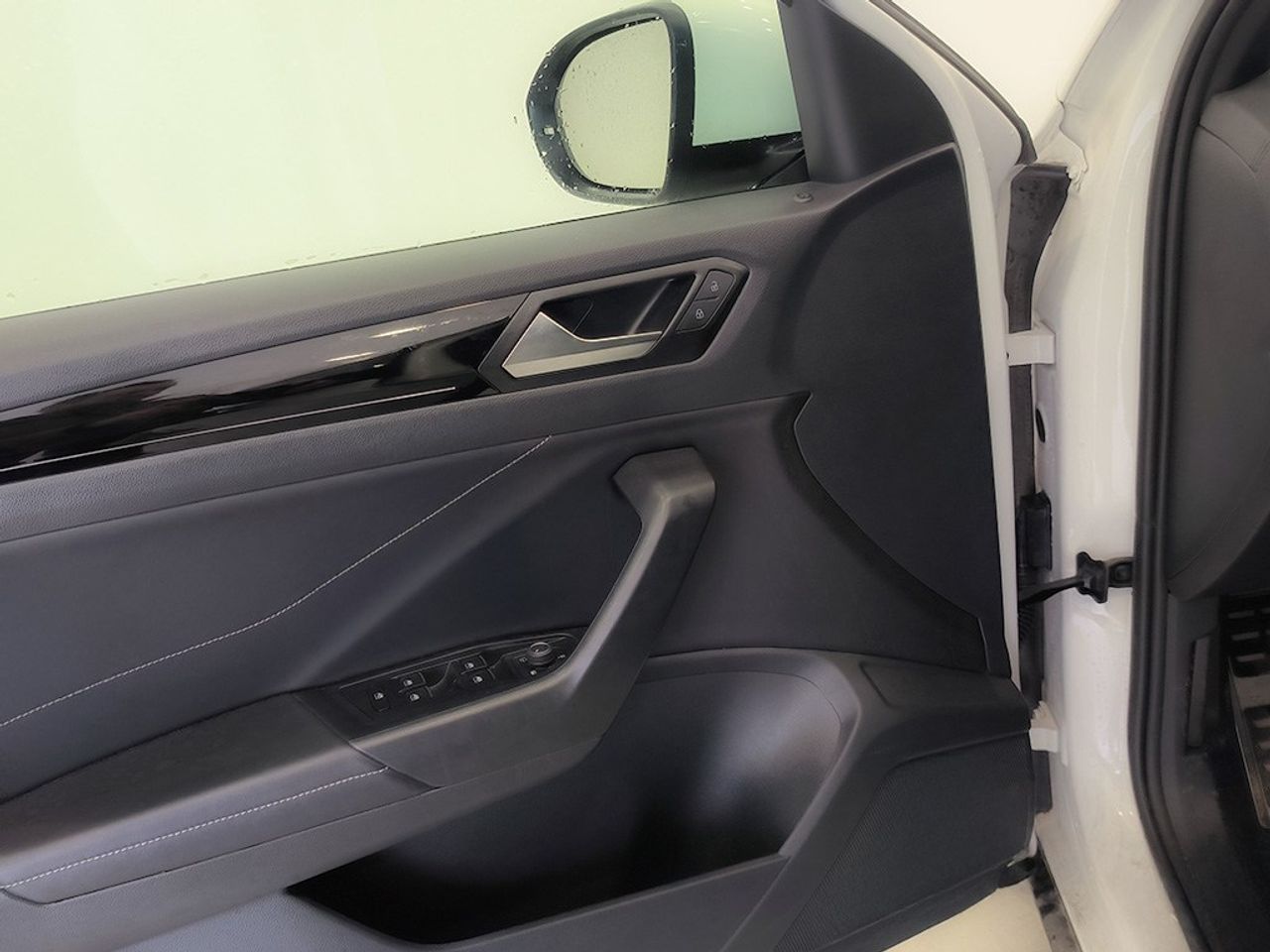 Volkswagen T-roc 20 Tdi 150cv Dsg R-line - Foto 2