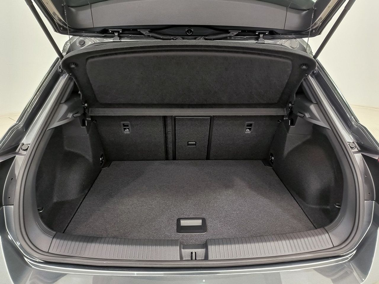 Volkswagen T-roc 1.5 Tsi 150 Cv Dsg Rline - Foto 2