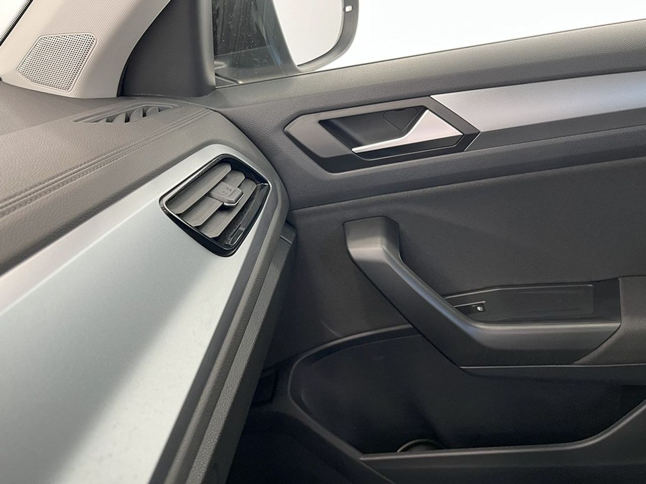 Volkswagen T-roc 1.5 Tsi 150 Cv Dsg Life - Foto 2