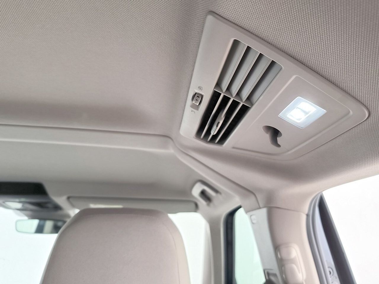 Volkswagen Multivan 1.5 Ehybrid 245 Cv Dsg 4 Motion - Foto 2