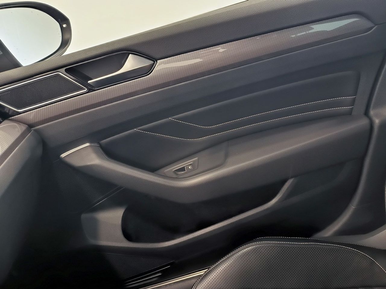 Volkswagen Passat Alltrack 20 Tdi 240cv 4 Motion Dsg - Foto 2